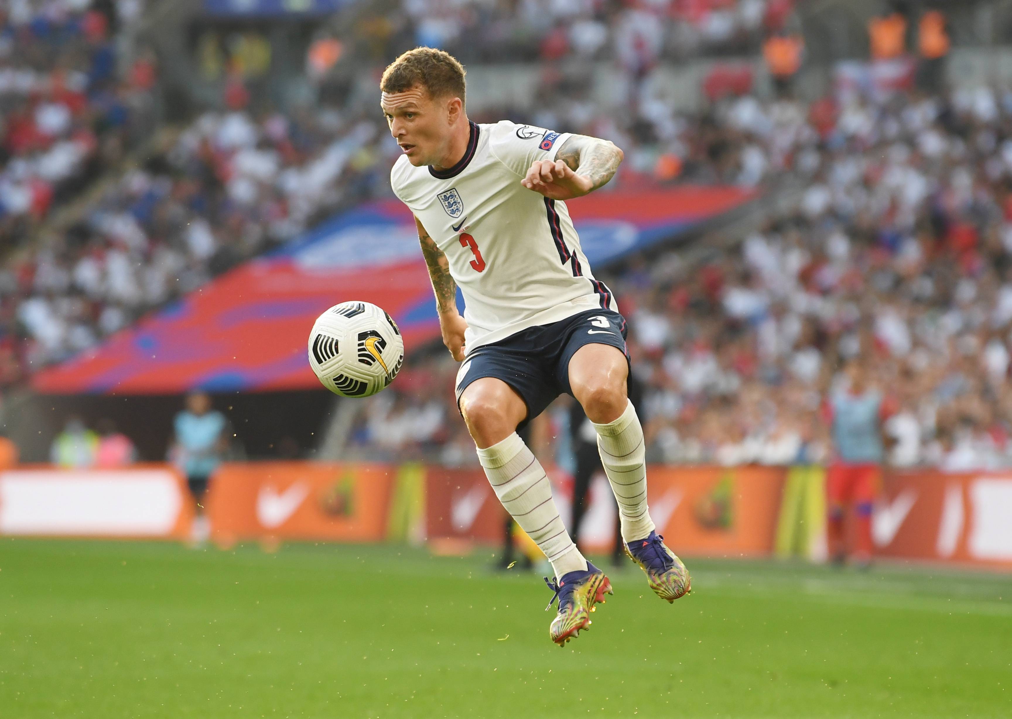 反倒是萨拉 反倒是萨拉